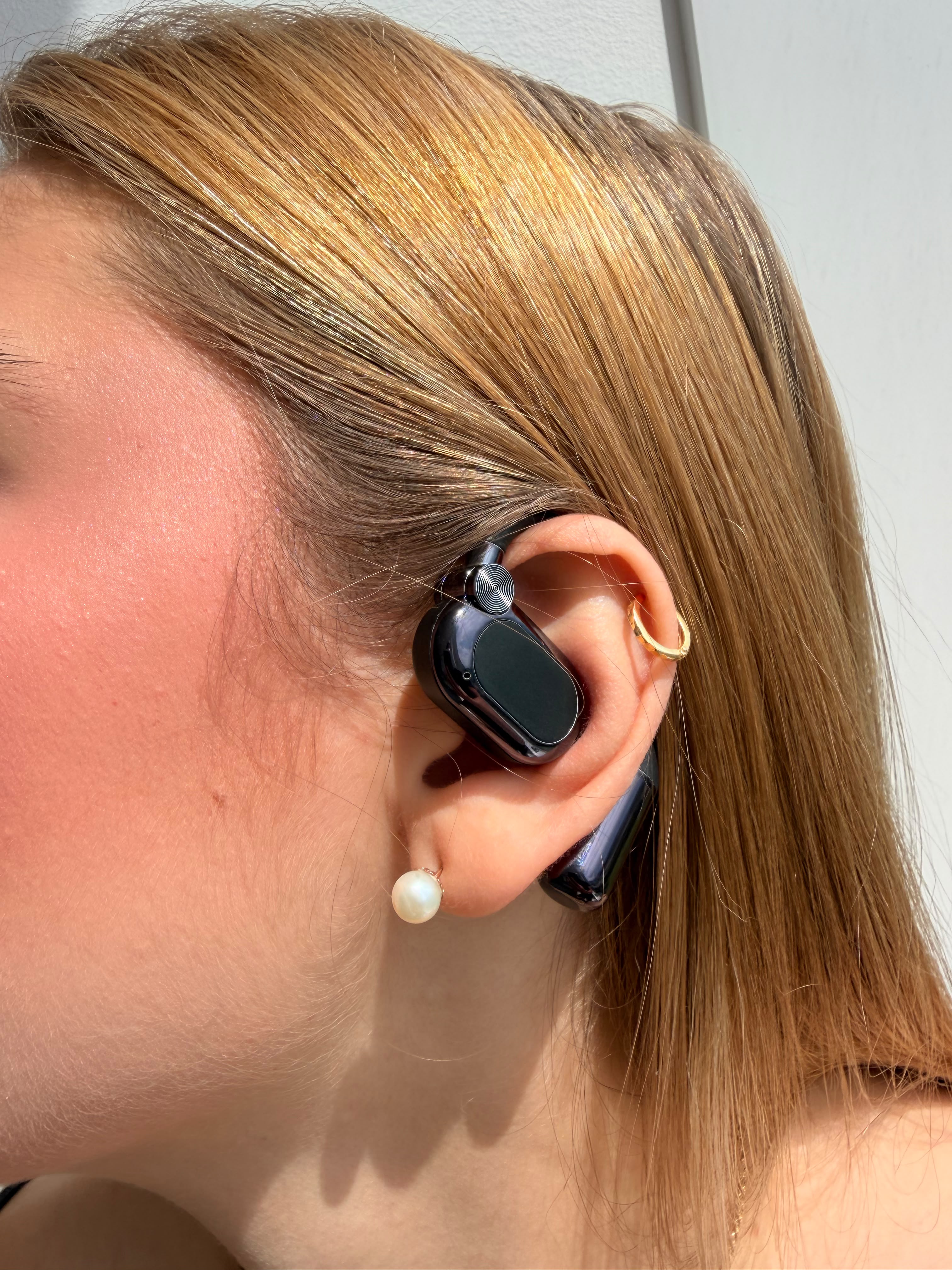 OpenAir 3 en 1: auriculares, batería externa y luz LED