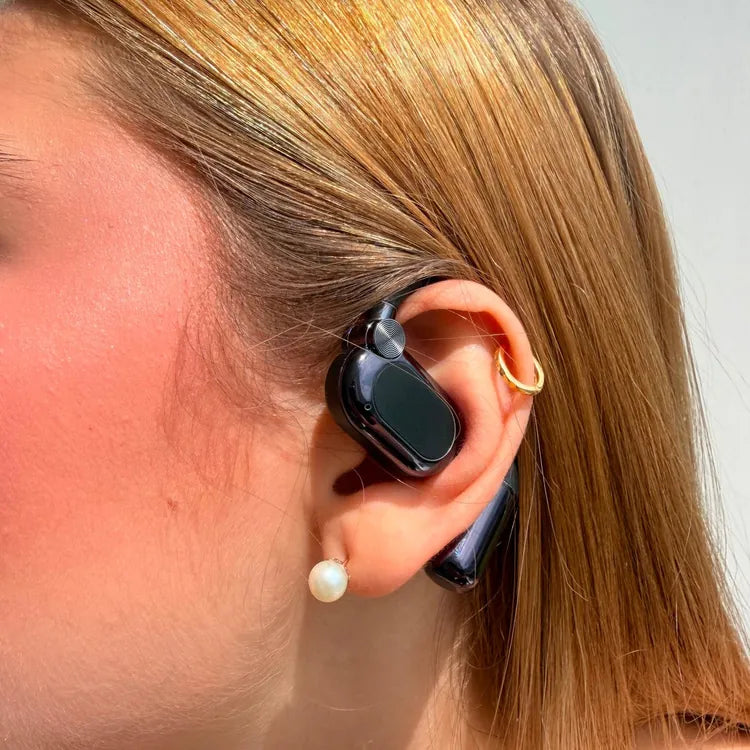 Los auriculares puestos, foto de un cliente